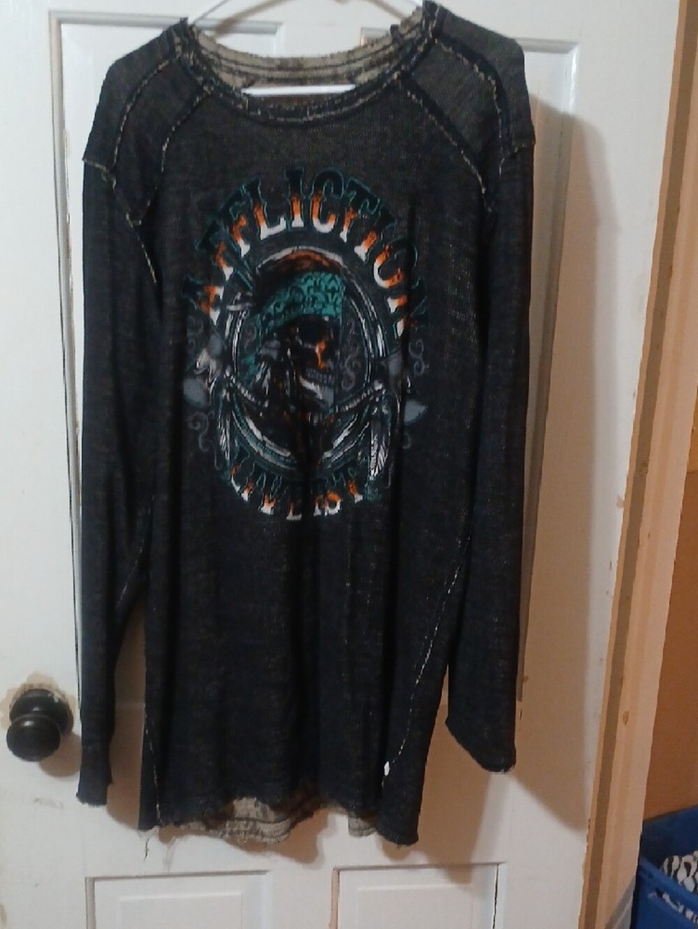 Affliction Beige Long-Sleeve Graphic Crewneck Shirt with Black Print Reversible - Picture 5 of 8